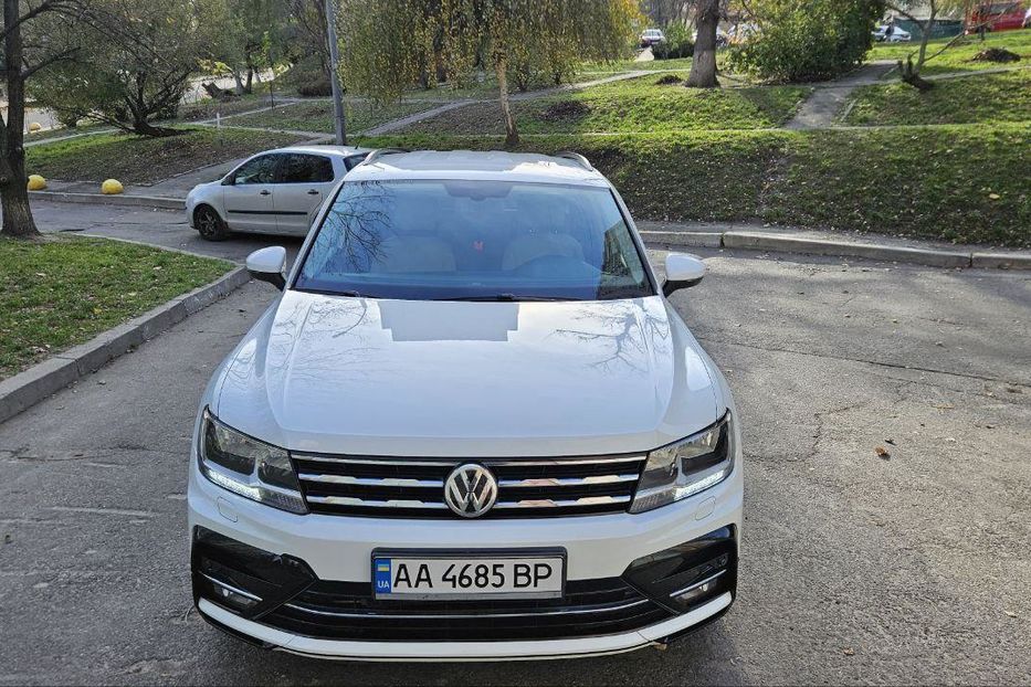 Продам Volkswagen Tiguan 2017 года в Киеве