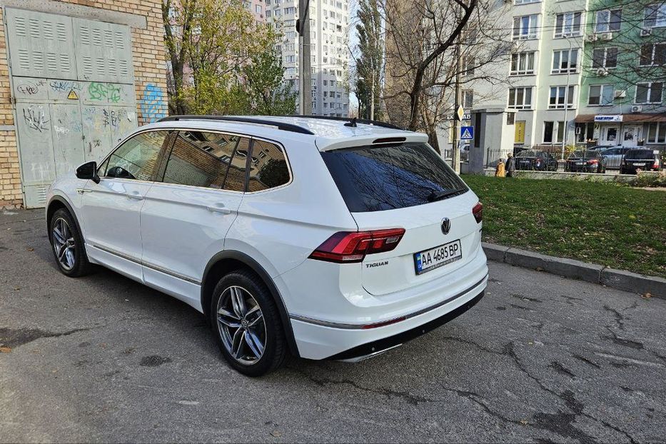 Продам Volkswagen Tiguan 2017 года в Киеве