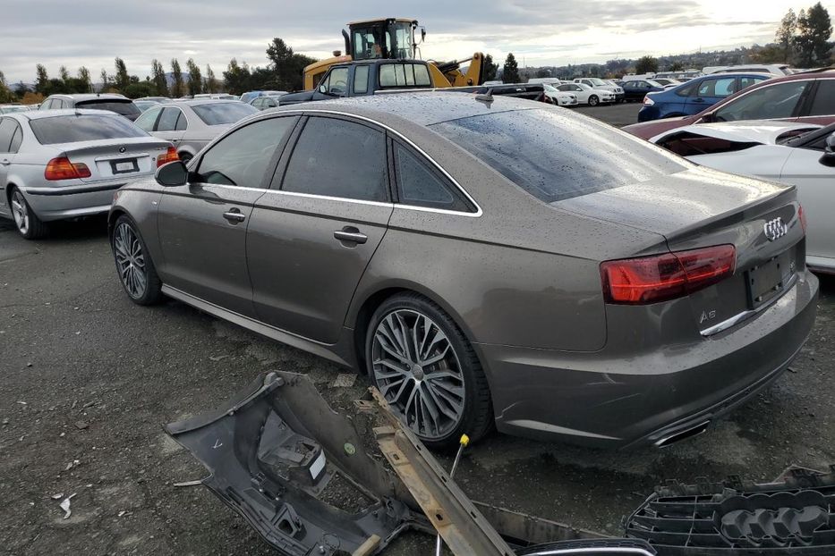 Продам Audi A6 2016 года в Луцке