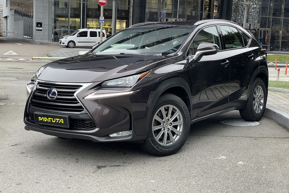 Продам Lexus NX 300 2015 года в Киеве