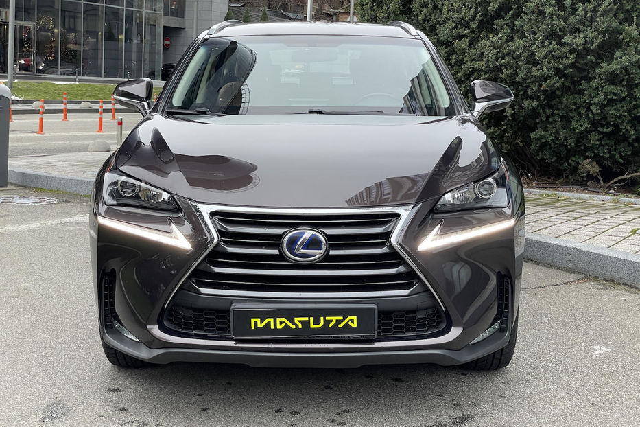 Продам Lexus NX 300 2015 года в Киеве