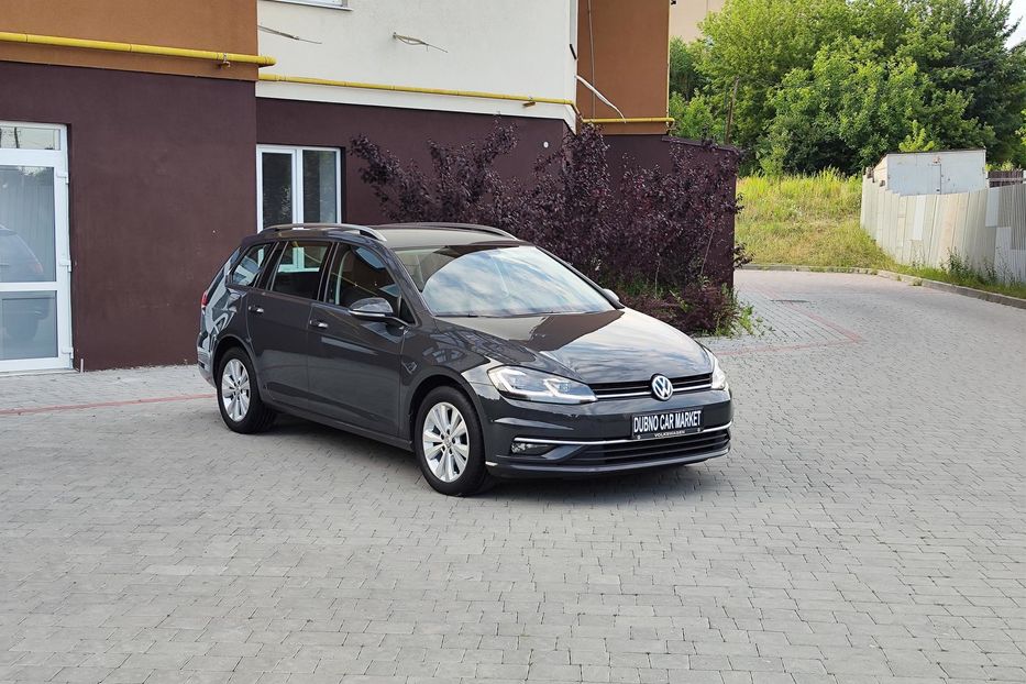 Продам Volkswagen Golf VII Comfortline Business Comfort 2019 года в г. Дубно, Ровенская область