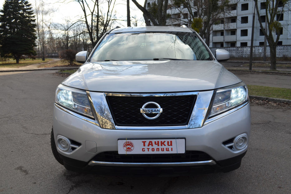 Продам Nissan Pathfinder 2016 года в Киеве