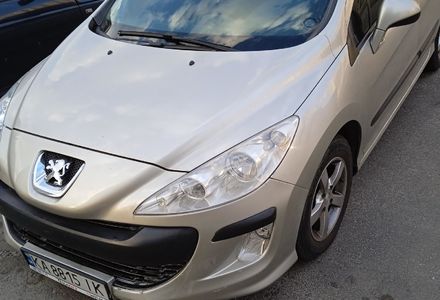 Продам Peugeot 308 2008 года в Киеве