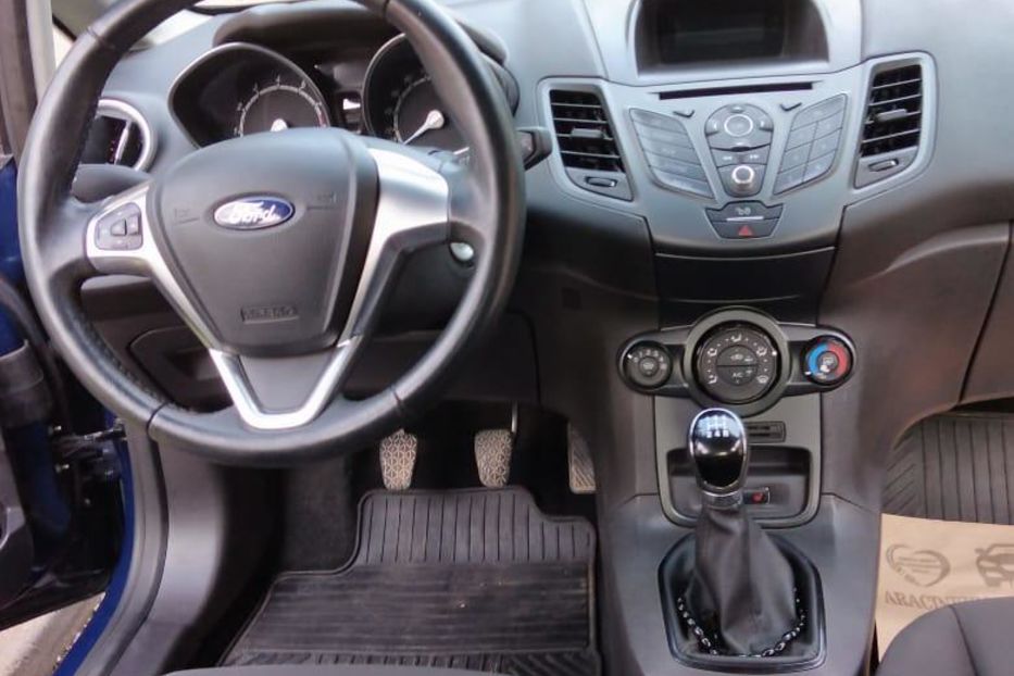 Продам Ford Fiesta 2016 года в Одессе