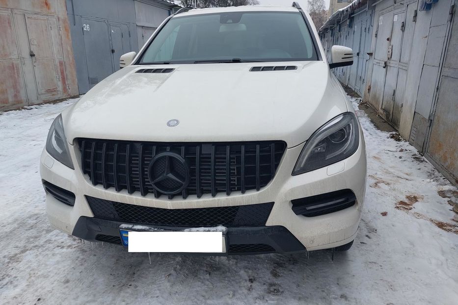 Продам Mercedes-Benz ML 350 Автомат 2013 года в Киеве