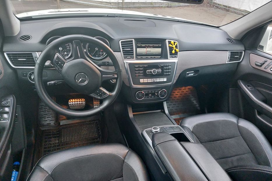 Продам Mercedes-Benz ML 350 Автомат 2013 года в Киеве