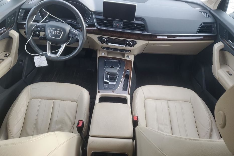 Продам Audi Q5 2018 года в Луцке