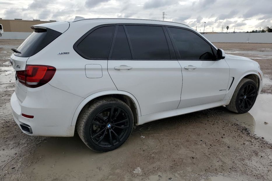 Продам BMW X5 2017 года в Луцке