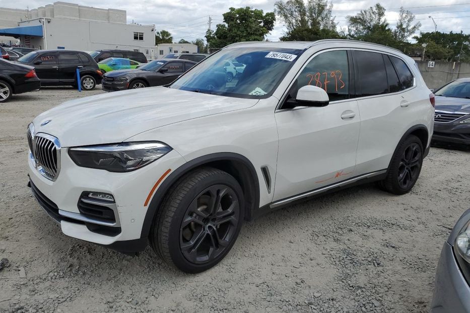 Продам BMW X5 2019 года в Луцке