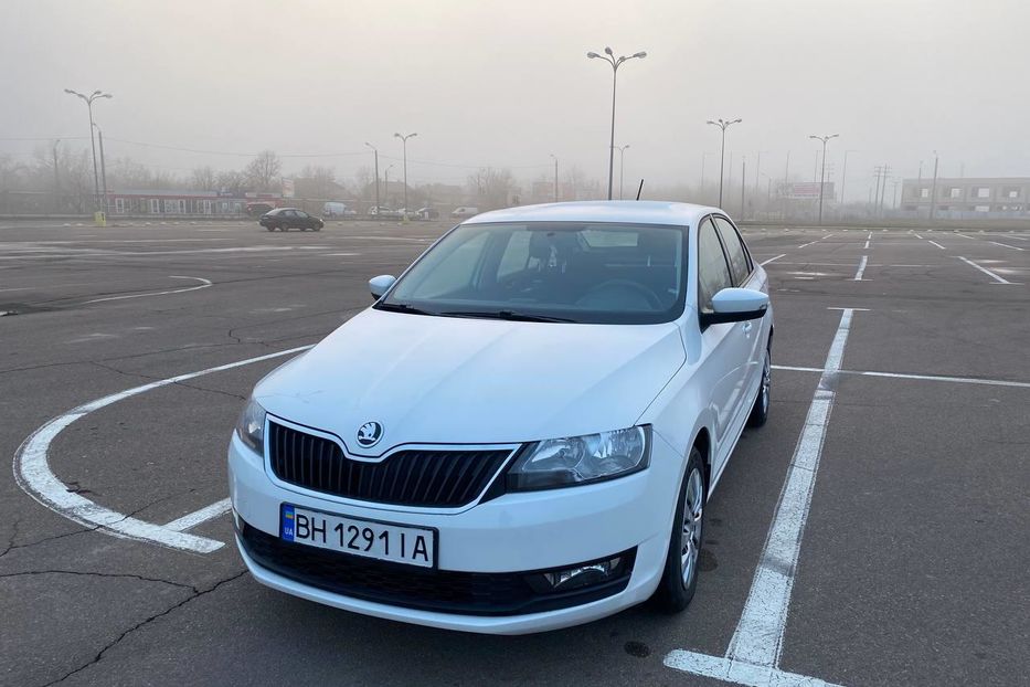 Продам Skoda Rapid 2018 года в Одессе