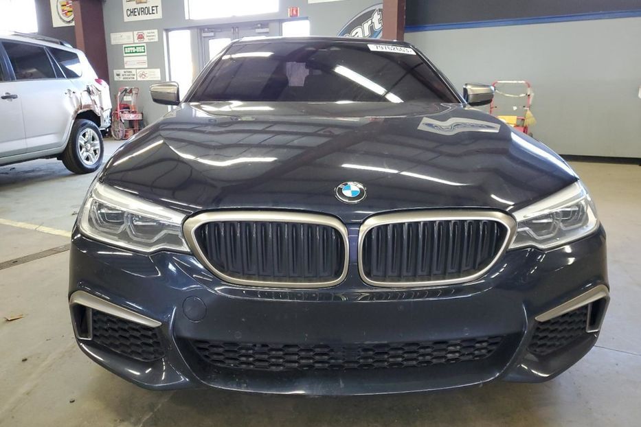Продам BMW 550 2020 года в Луцке