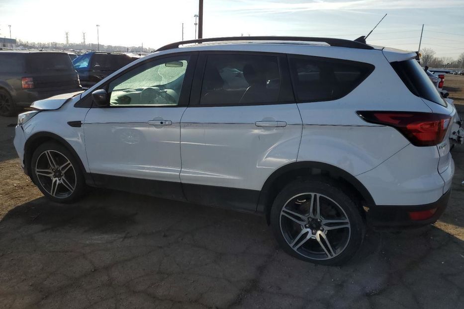 Продам Ford Escape 2019 года в Луцке