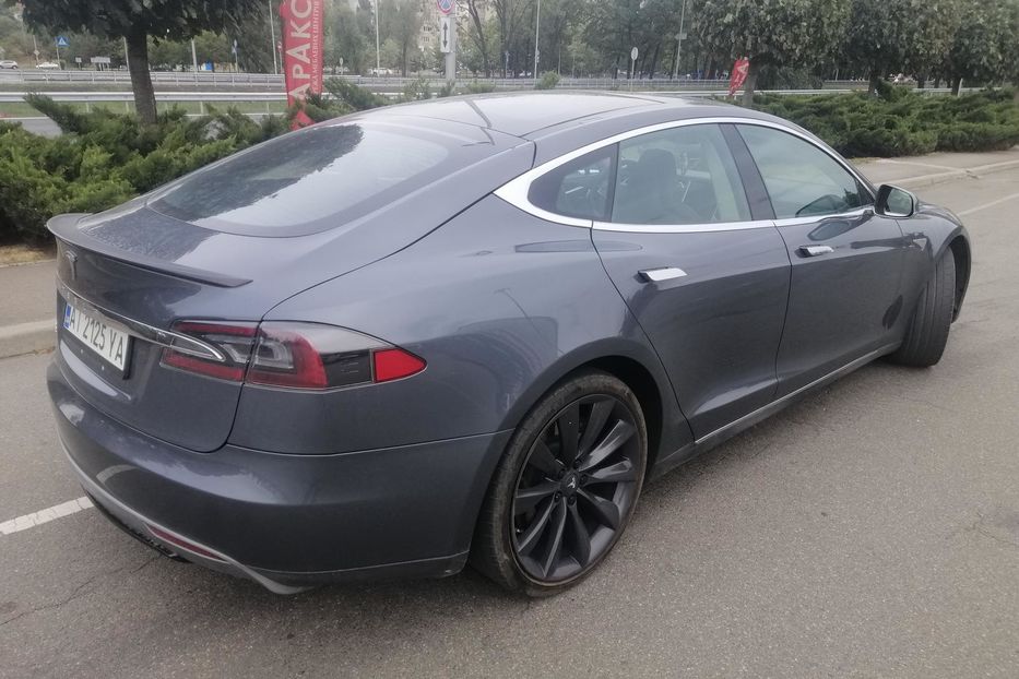 Продам Tesla Model S Performance 2013 года в Киеве