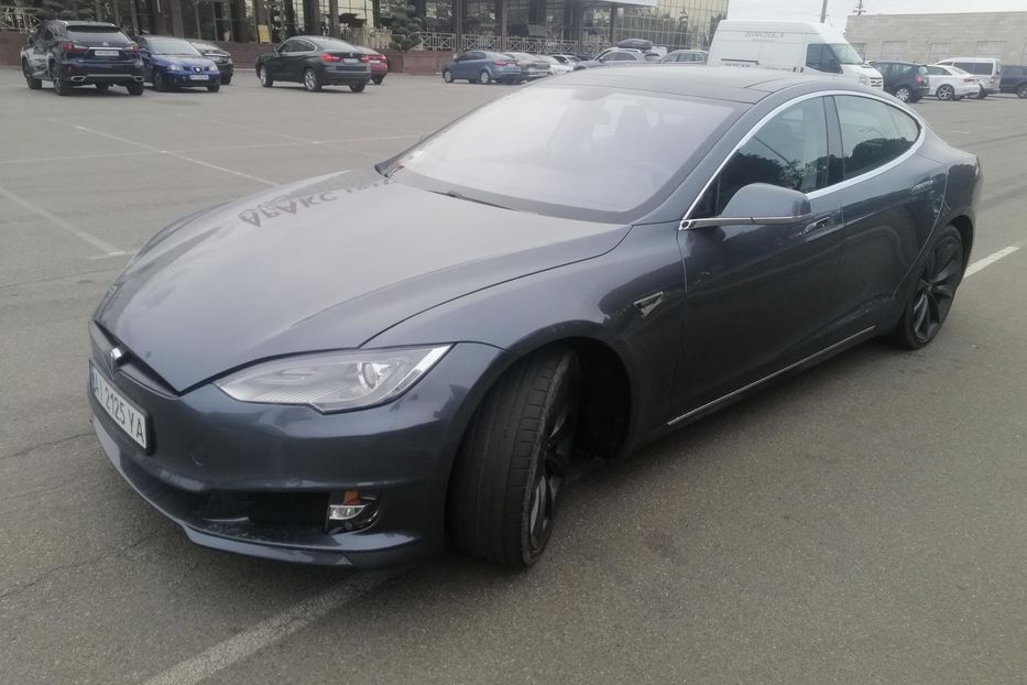 Продам Tesla Model S Performance 2013 года в Киеве