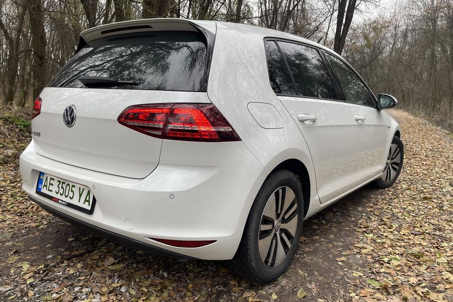 Продам Volkswagen Golf VII 2014 года в Днепре