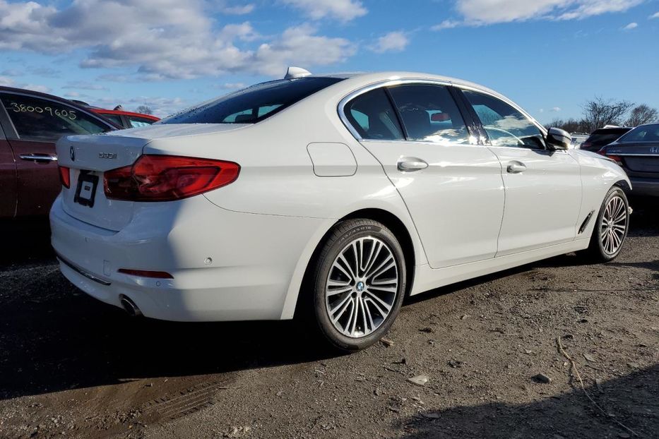 Продам BMW 550 2019 года в Луцке