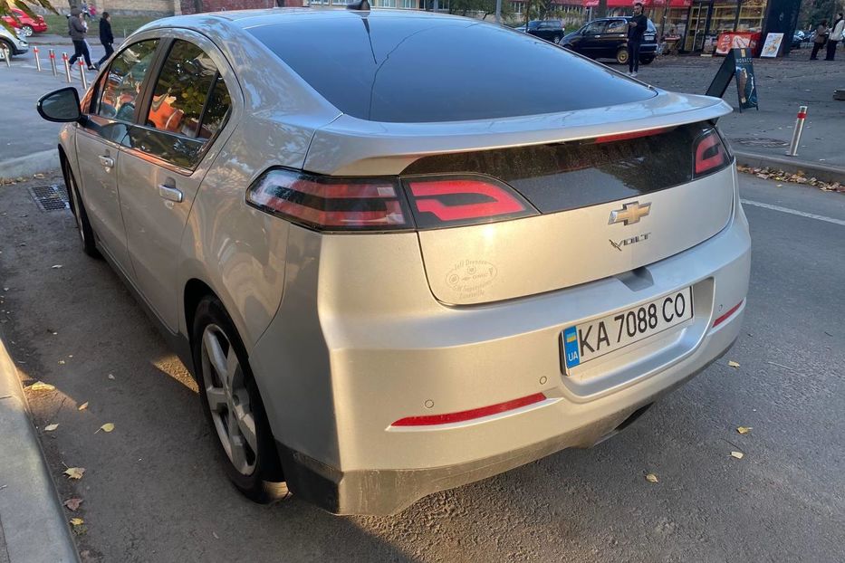 Продам Chevrolet Volt 2014 года в Киеве