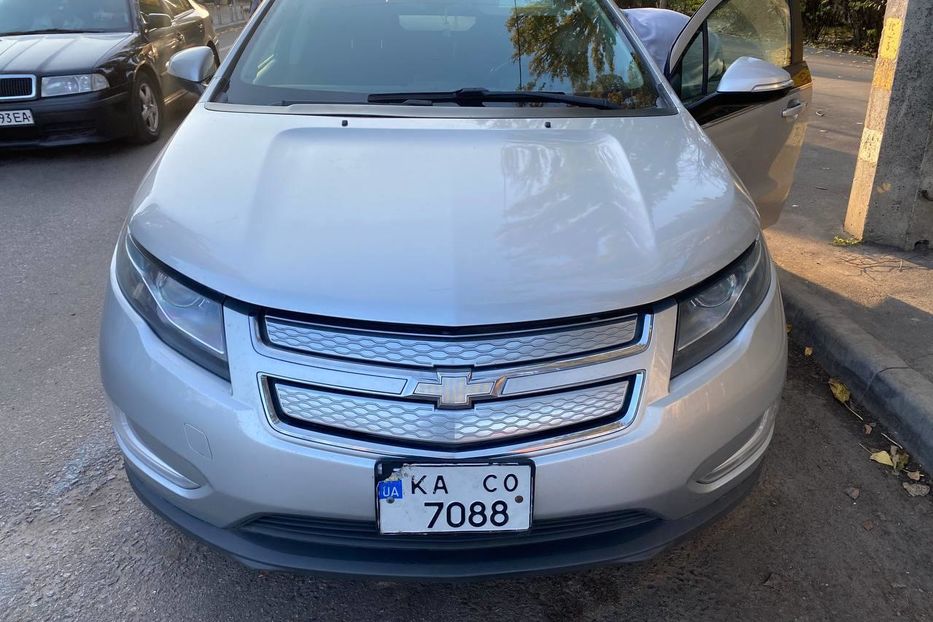 Продам Chevrolet Volt 2014 года в Киеве