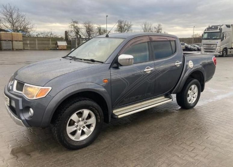 Продам Mitsubishi L 200 2008 года в Донецке