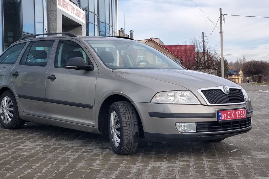 Продам Skoda Octavia A5 mpi 2012 года в Ровно