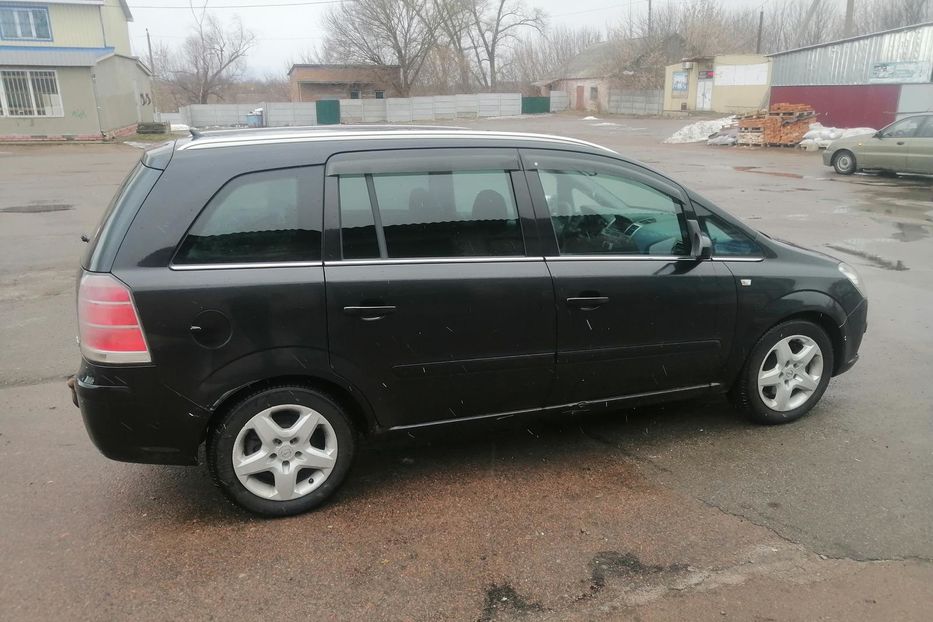 Продам Opel Zafira 2008 года в Киеве