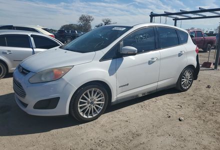 Продам Ford C-Max 2014 года в Луцке