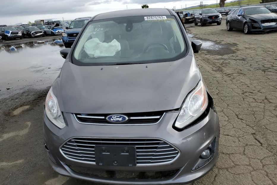 Продам Ford C-Max 2014 года в Луцке