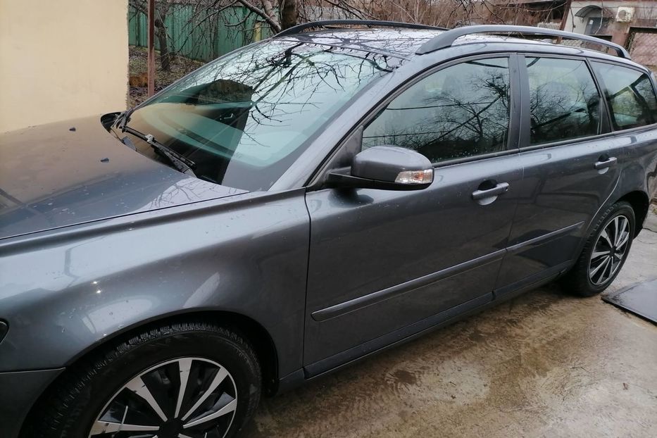 Продам Volvo V50 2008 года в г. Кривой Рог, Днепропетровская область