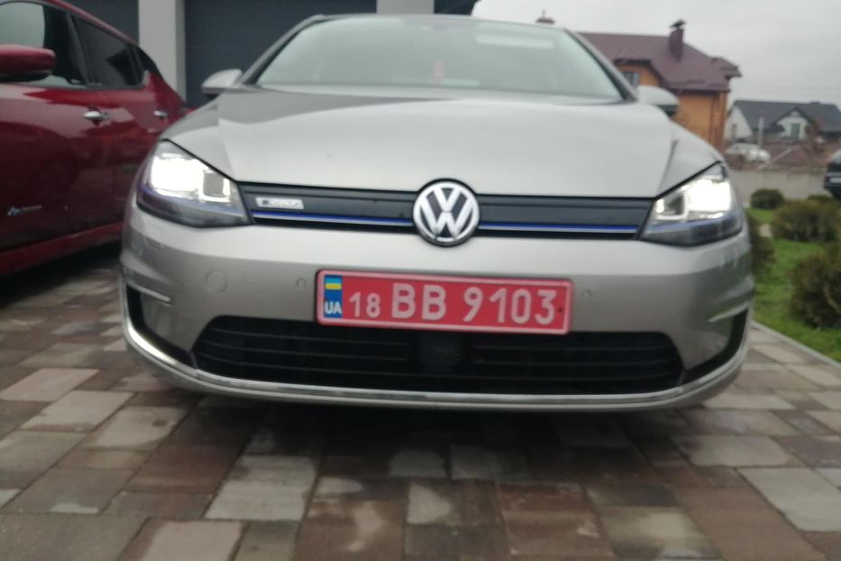 Продам Volkswagen e-Golf 2016 года в Ровно