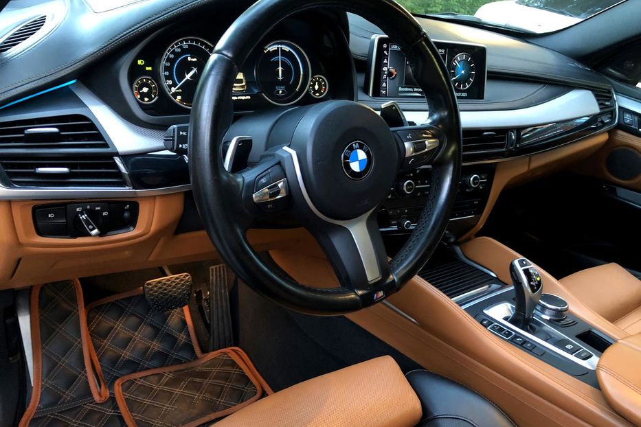 Продам BMW X6 М пакет. 2017 года в Одессе