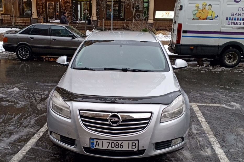 Продам Opel Insignia Sports Tourer 2.0D MT(160 к.с) 2010 года в Киеве