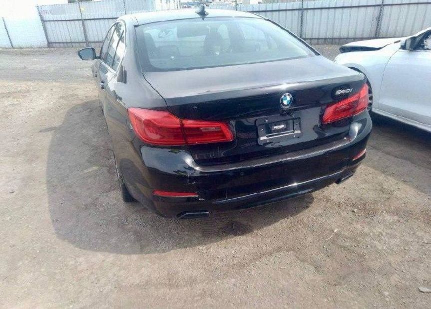 Продам BMW 540 540i 2018 года в Киеве