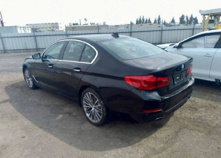 Продам BMW 540 540i 2018 года в Киеве