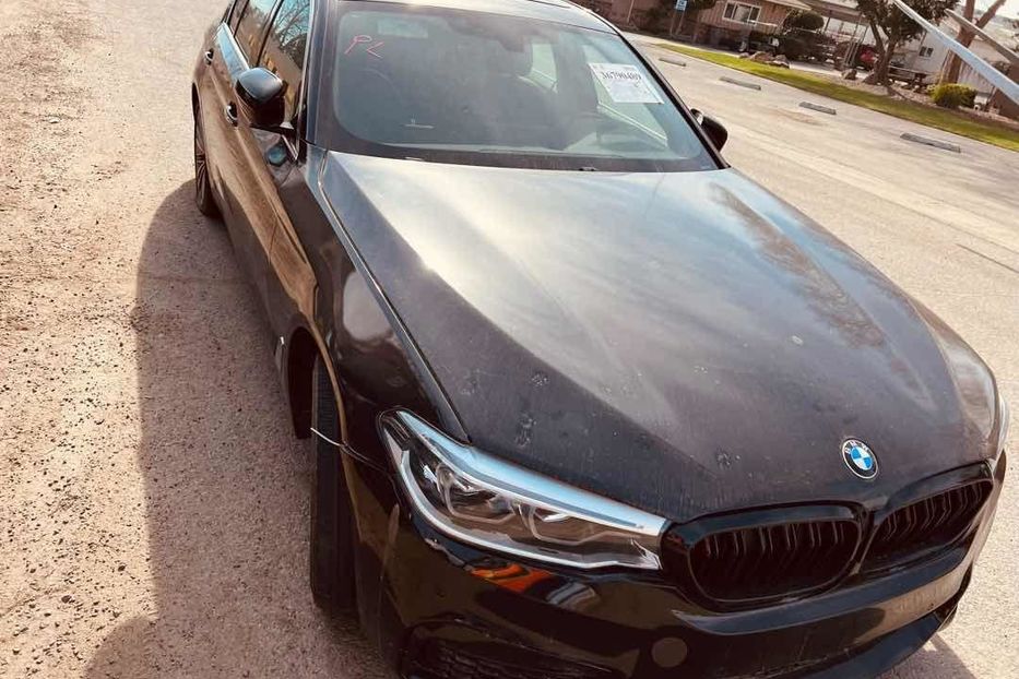 Продам BMW 540 540i 2018 года в Киеве