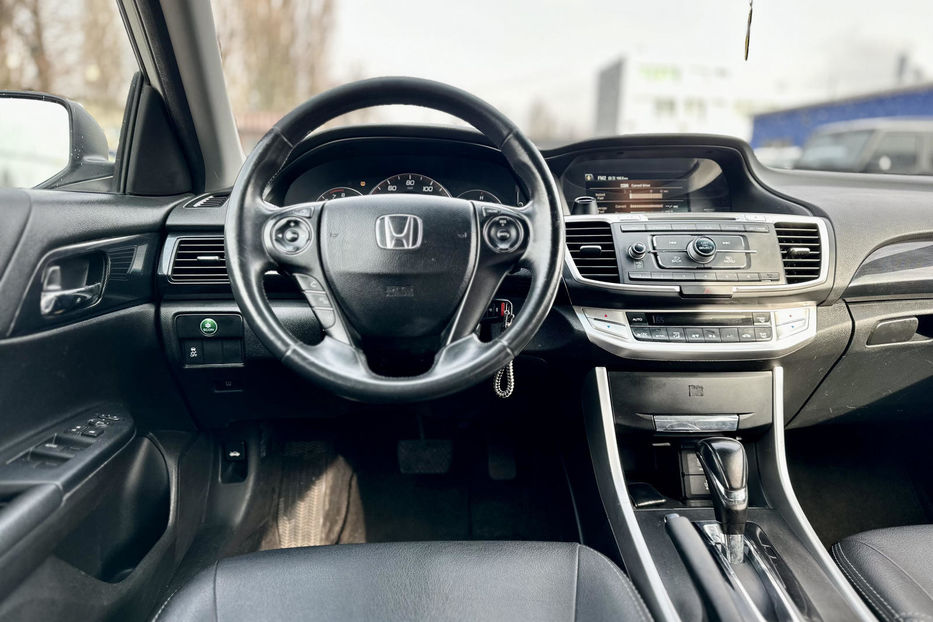 Продам Honda Accord 2014 года в Киеве