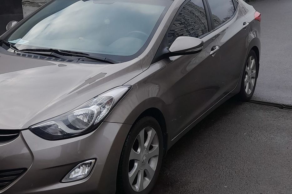 Продам Hyundai Elantra 2012 года в Киеве