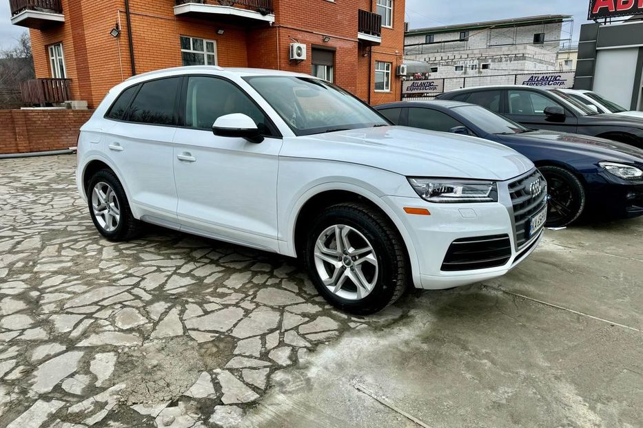 Продам Audi Q5 2018 года в Киеве