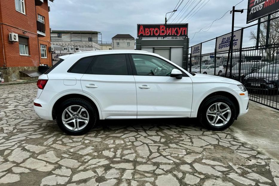 Продам Audi Q5 2018 года в Киеве