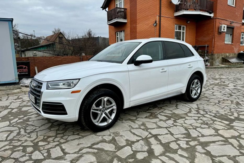 Продам Audi Q5 2018 года в Киеве