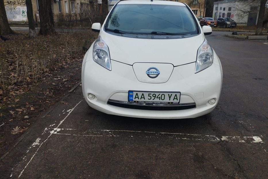 Продам Nissan Leaf 2016 года в Киеве
