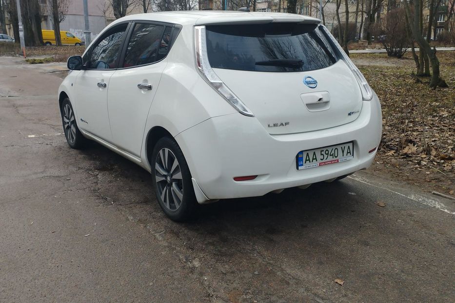 Продам Nissan Leaf 2016 года в Киеве