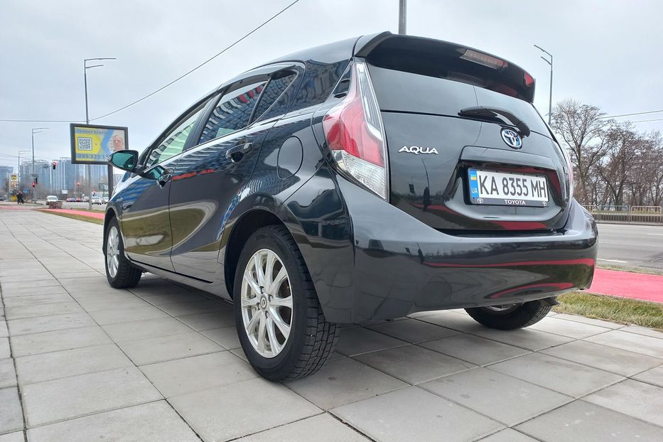 Продам Toyota Prius Aqva-G BLACK SOFT LEATHER SELE 2015 года в Киеве