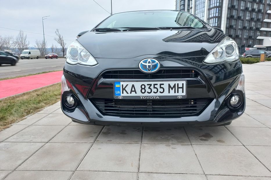 Продам Toyota Prius Aqva-G BLACK SOFT LEATHER SELE 2015 года в Киеве