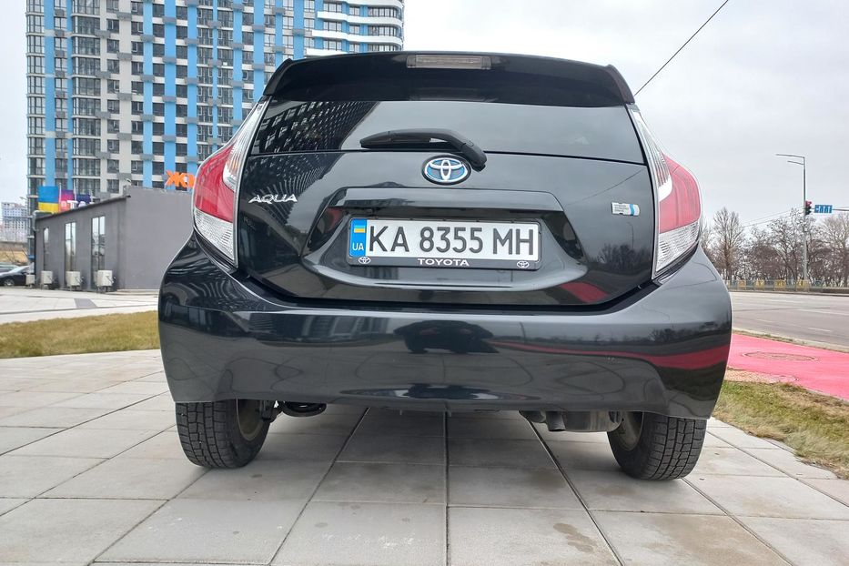 Продам Toyota Prius Aqva-G BLACK SOFT LEATHER SELE 2015 года в Киеве