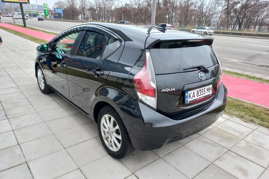 Продам Toyota Prius Aqva-G BLACK SOFT LEATHER SELE 2015 года в Киеве