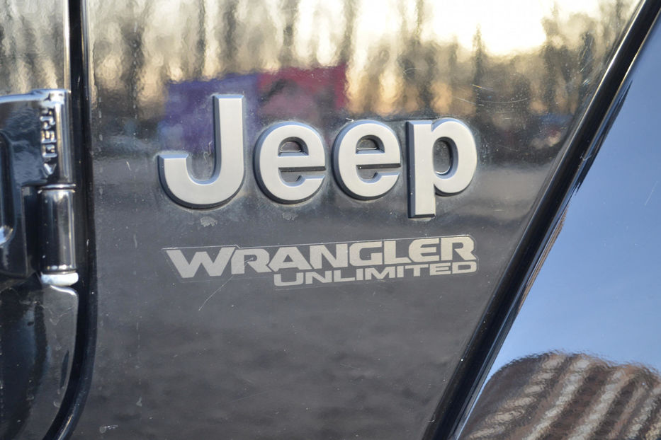 Продам Jeep Wrangler 2017 года в Киеве