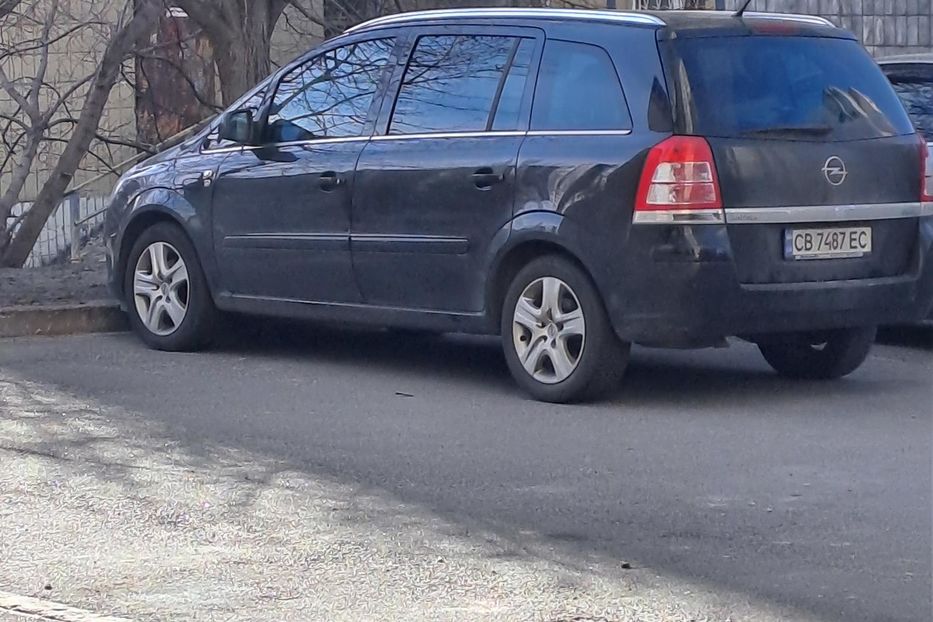 Продам Opel Zafira 2010 года в Киеве