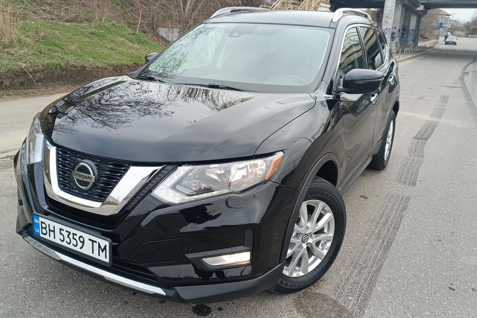 Продам Nissan Rogue SV 2018 года в Одессе