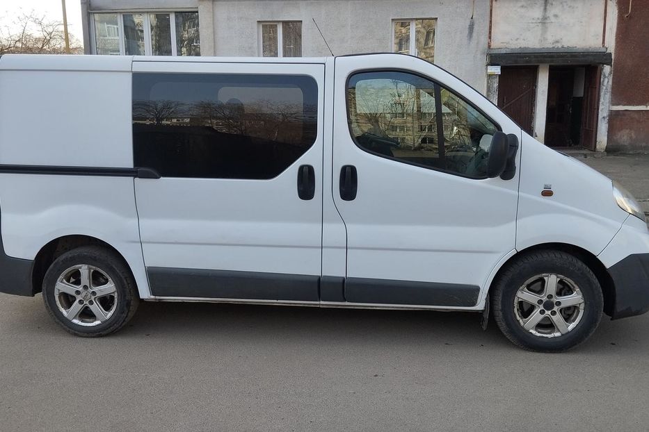 Продам Opel Vivaro пасс. 2009 года в Житомире